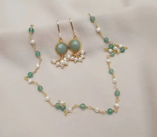 Conjunto De Colar E Brinco De Pedras E Pérolas Naturais