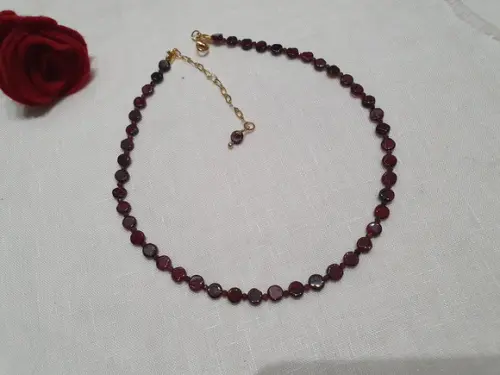 Conjunto de Colar e Pulseira de Pedras Naturais Granada