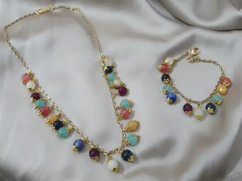 Conjunto de Colar e Pulseira e Pedras Naturais Coloridas