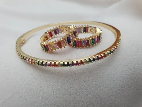 Conjunto De Pulseira E Brincos Com Cristais Coloridos