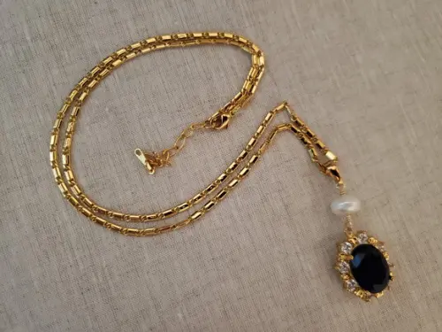 Corrente com Pérola Natural e Cristal Azul Safira