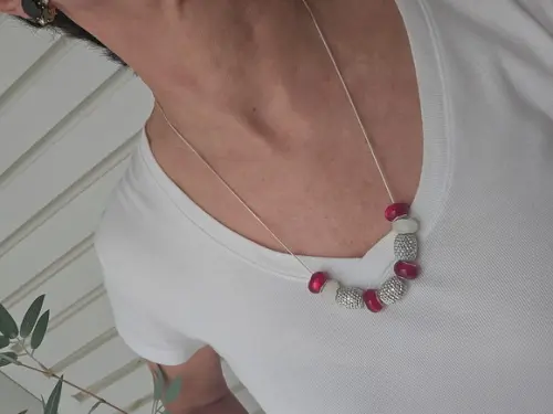 Corrente de Prata com Charms Vermelha - Semijoia
