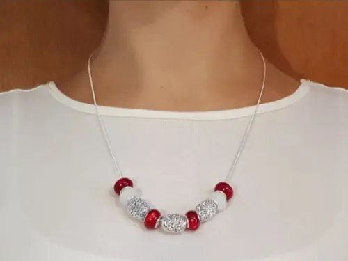 Corrente de Prata com Charms Vermelha - Semijoia
