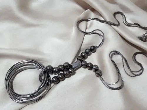 Corrente Grafite com Pingente de Aros