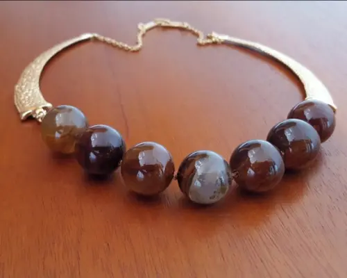 Maxi Colar Dourado de Pedras Naturais Ágata Marrom