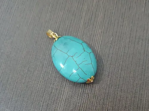 Pingente de Pedra Hawlita Turquesa Azul