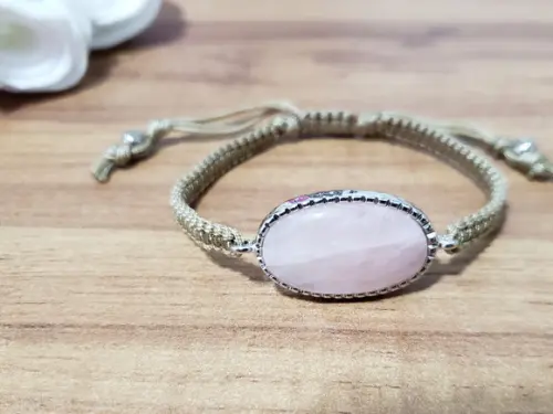 Pulseira Banhada a Prata e Pedra Natural Quartzo Rosa