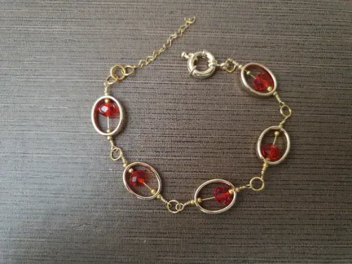 Pulseira Banhada com Cristais Vermelho