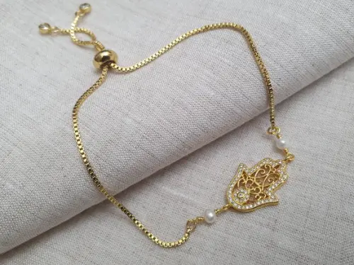 Pulseira Banhada com Mandala de Cristais
