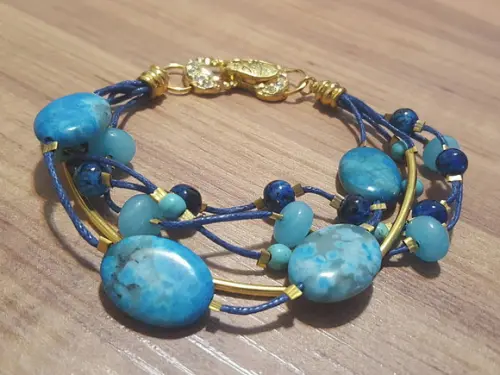 Pulseira Banhada com Fios Encerados e Pedras Naturais