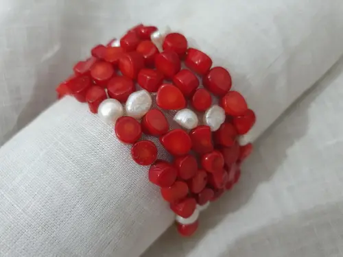 Pulseira de Pedra Coral e Pérolas Naturais