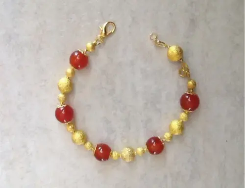 Pulseira de Pedra Natural Ágata e Bolas Douradas
