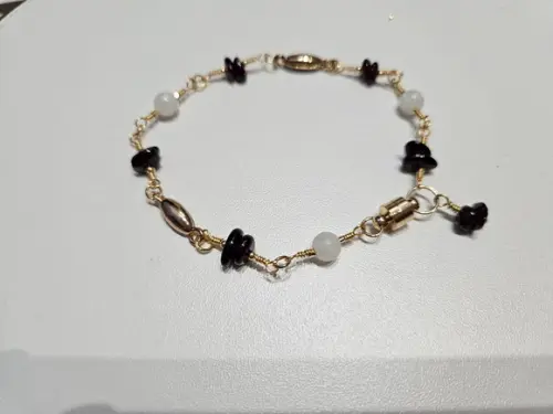 Pulseira de Pedra da Lua com Granada