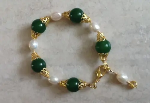 Pulseira De Pedra Natural Jade Verde E Pérolas