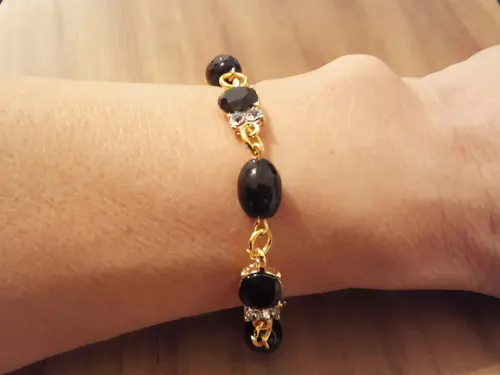 Pulseira de Pedras Ágata e Cristais Pretos