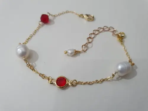 Pulseira de Pérolas de Água Doce e Jade Rubi