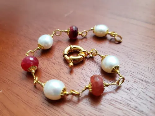 Pulseira de Pérolas de Água Doce com Pedra Natural Ágata