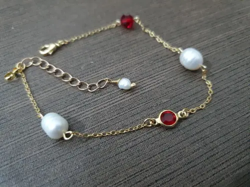 Pulseira de Pérolas de Água Doce e Jade Rubi