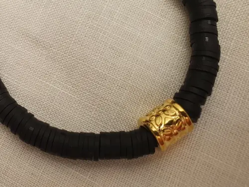 Pulseira Dourada Banhada com Discos de Silicone Preto I