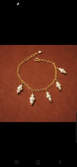 Pulseira Dourada Banhada com Pérolas Naturais - Semijoia