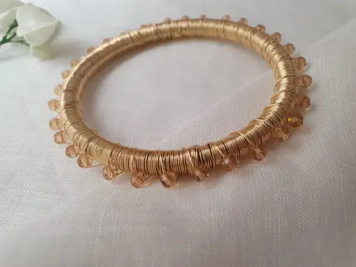 Pulseira Dourada com Cristais Citrino