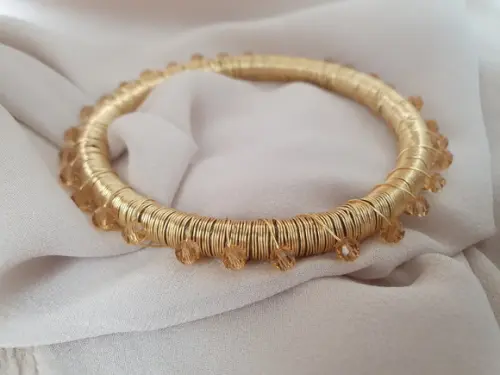 Pulseira Dourada com Cristais Citrino