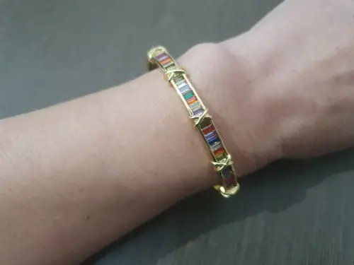 Pulseira Dourada Com Cristais Coloridos