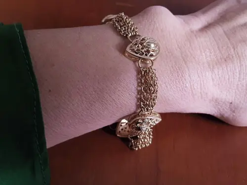 Pulseira Dourada com Entremeios Vasados