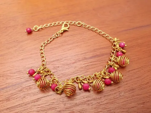 Pulseira Dourada com Pedras Naturais Jade Rubi