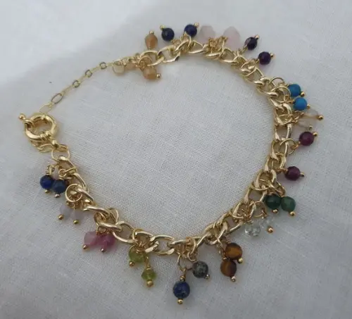 Pulseira Dourada e Pedras Naturais Coloridas
