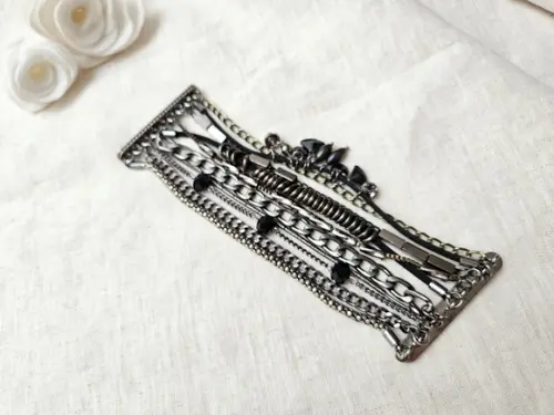 Pulseira Imã de Couro e Pingentes