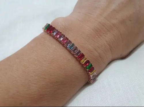 Pulseira Riviera Dourada com Cristais Coloridos
