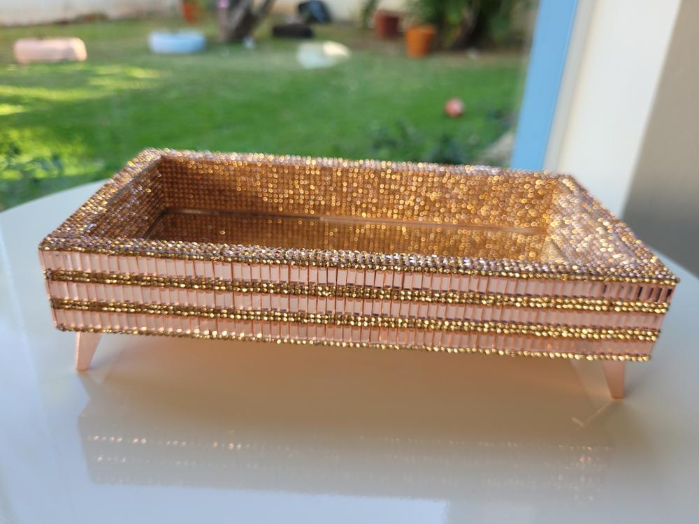 Bandeja espelhada para lavabo rosé gold