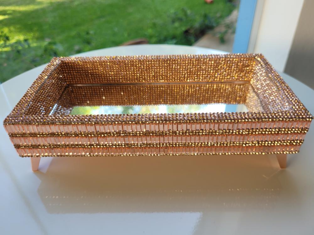 Bandeja espelhada para lavabo rosé gold