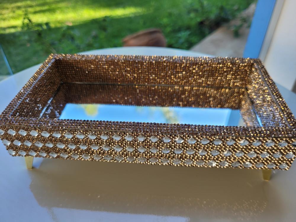 Bandeja espelhada para lavabo dourada