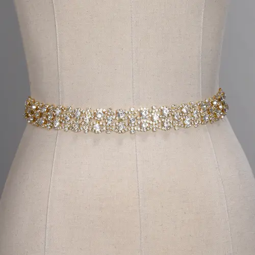 Cinto dourado luxuoso de strass