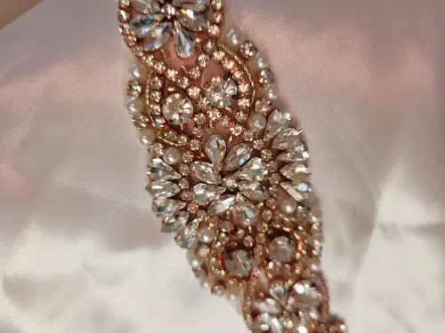 Cinto Rosé Gold de strass - aplique 52cm