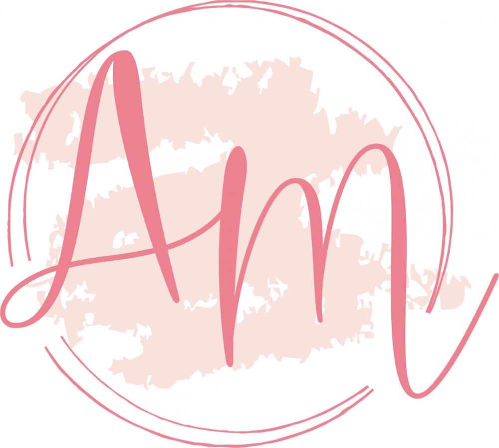 by Andressa Menezes