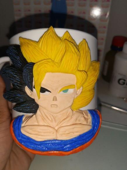 Caneca em Cerâmica Plástica