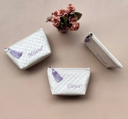 Necessaire Nv P Matelasse Perolizada Bordada