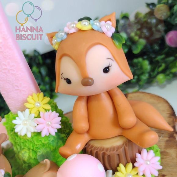Topo de bolo animais do bosque menina