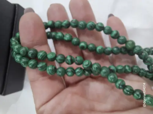 Colar em pedra com metais banhados 18k