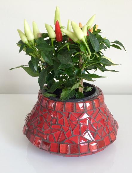 Cachepô em Mosaico de Vidro Vermelho