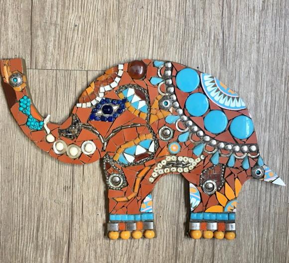 Elefante em Mosaico Técnica Mista