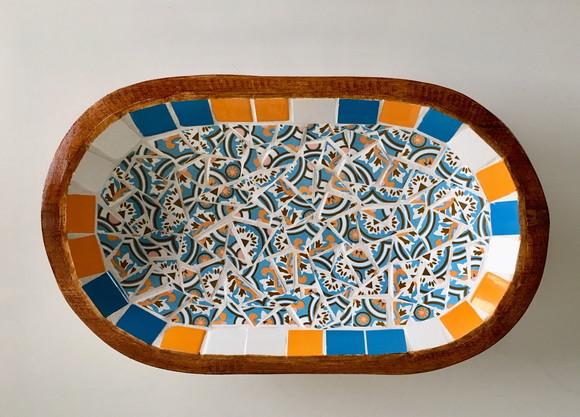 Gamela em Mosaico de Azulejo Sobre Madeira