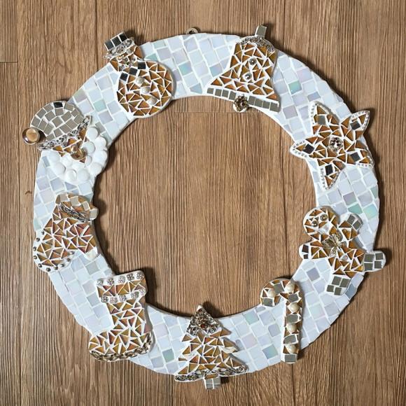 Guirlanda de Natal em mosaico de vidro