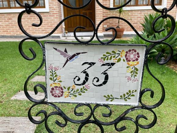 Placa Beija Flor em Mosaico sobre tela