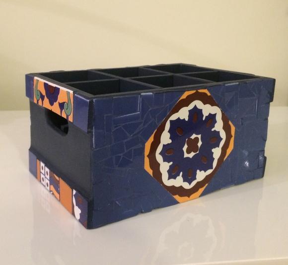 Porta talheres em mosaico de azulejo