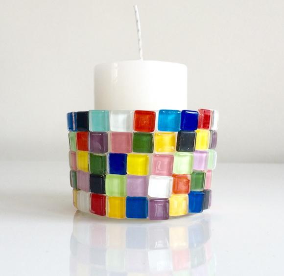 Porta Vela em Mosaico de Vidro Colorido.