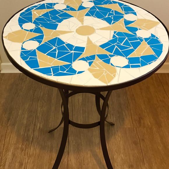 Tampo de mesa 60 cm em mosaico de azulejo